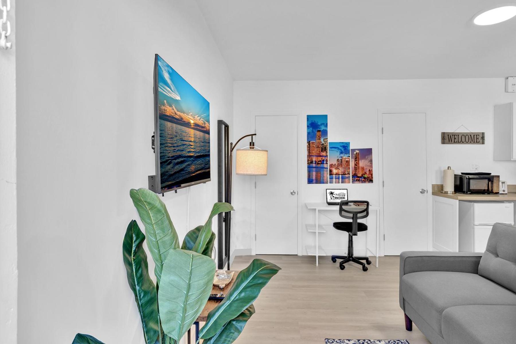 Young Circle & Hollywood Blvd Posh Studio Suite מראה חיצוני תמונה